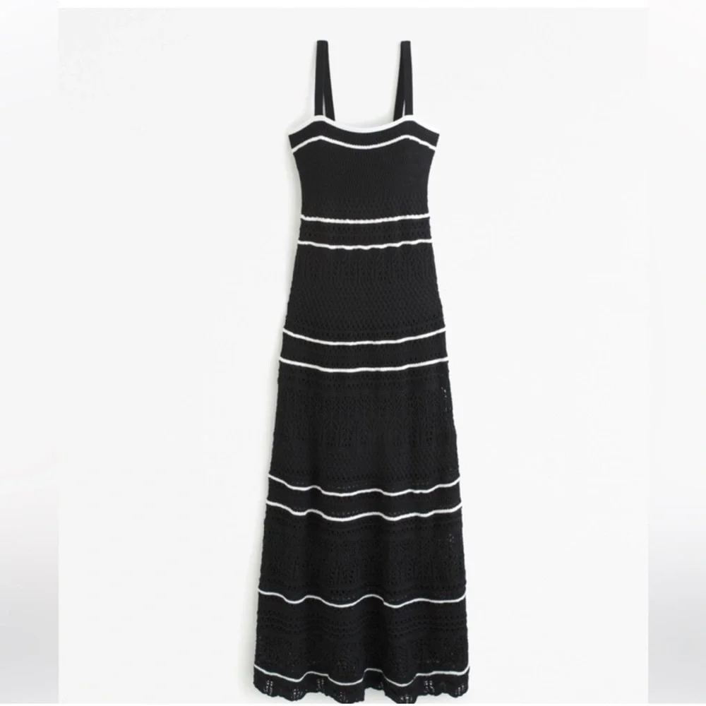 Abercrombie & Fitch Crochet-Style Maxi Dress in Size Small